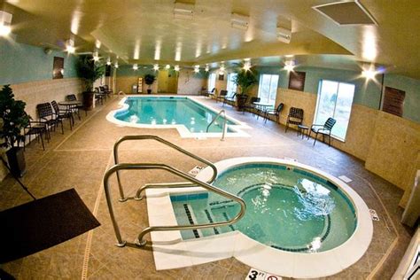 clarksville hotels with indoor pools|hilton hotels in clarksville tennessee.